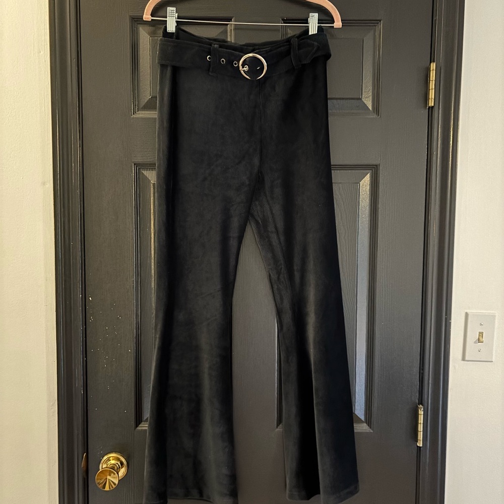 Black Ribbed Velvety Flared Pants with Belt